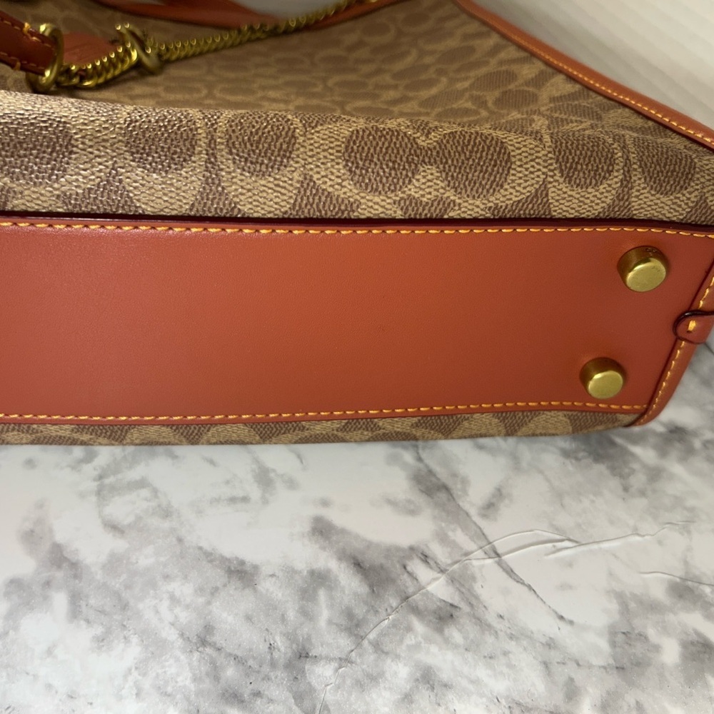 Coach Old Rose/Beige Signature Cashin Chain Tote - Picture 13 of 13